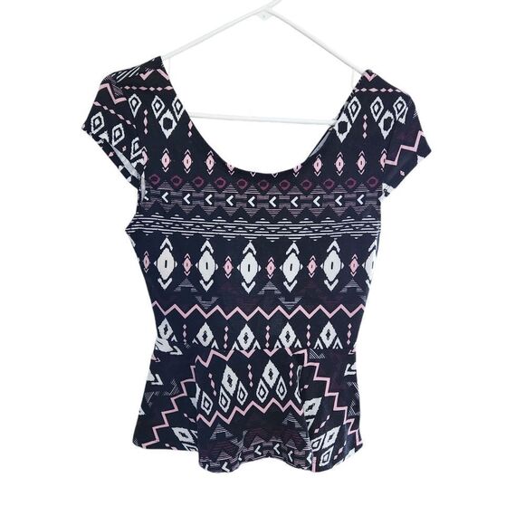 Shirt - Picture 1 of 3